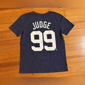 Aaron Judge youth tee size M 8